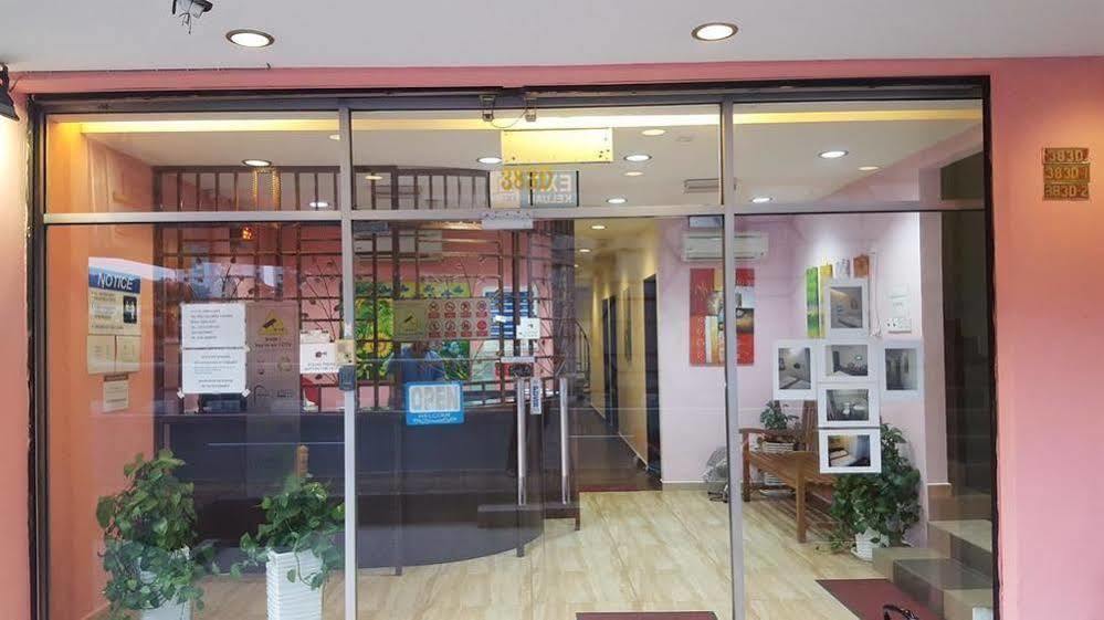 Oyo 172 Spring Hotel Kuala Lumpur Exterior photo